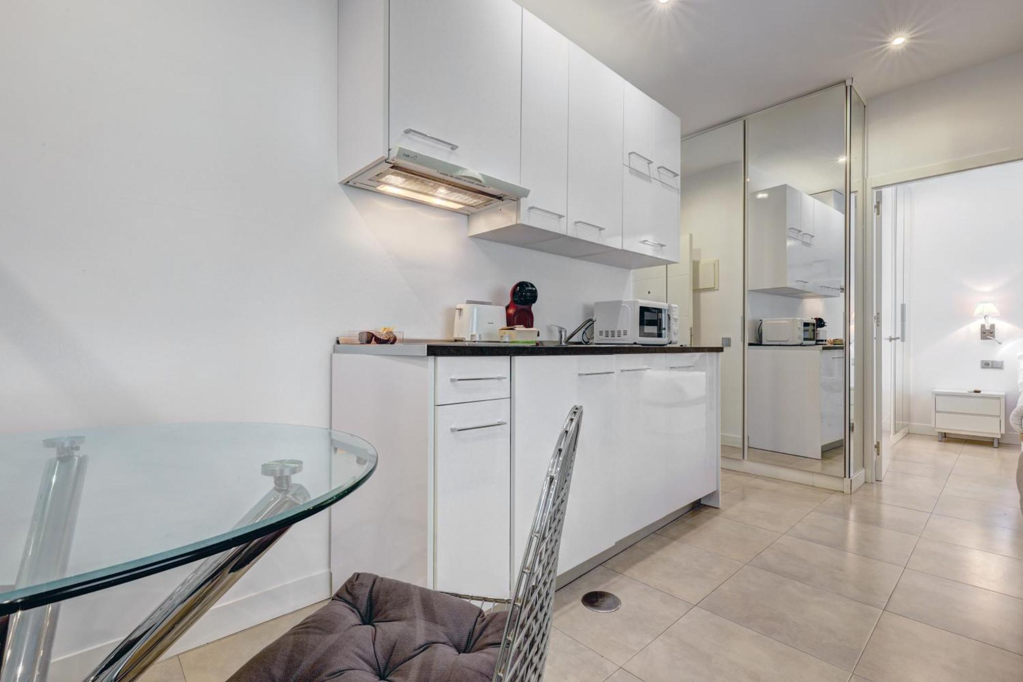 Apartamentos Con Vistas Y Terraza En ماربيا المظهر الخارجي الصورة